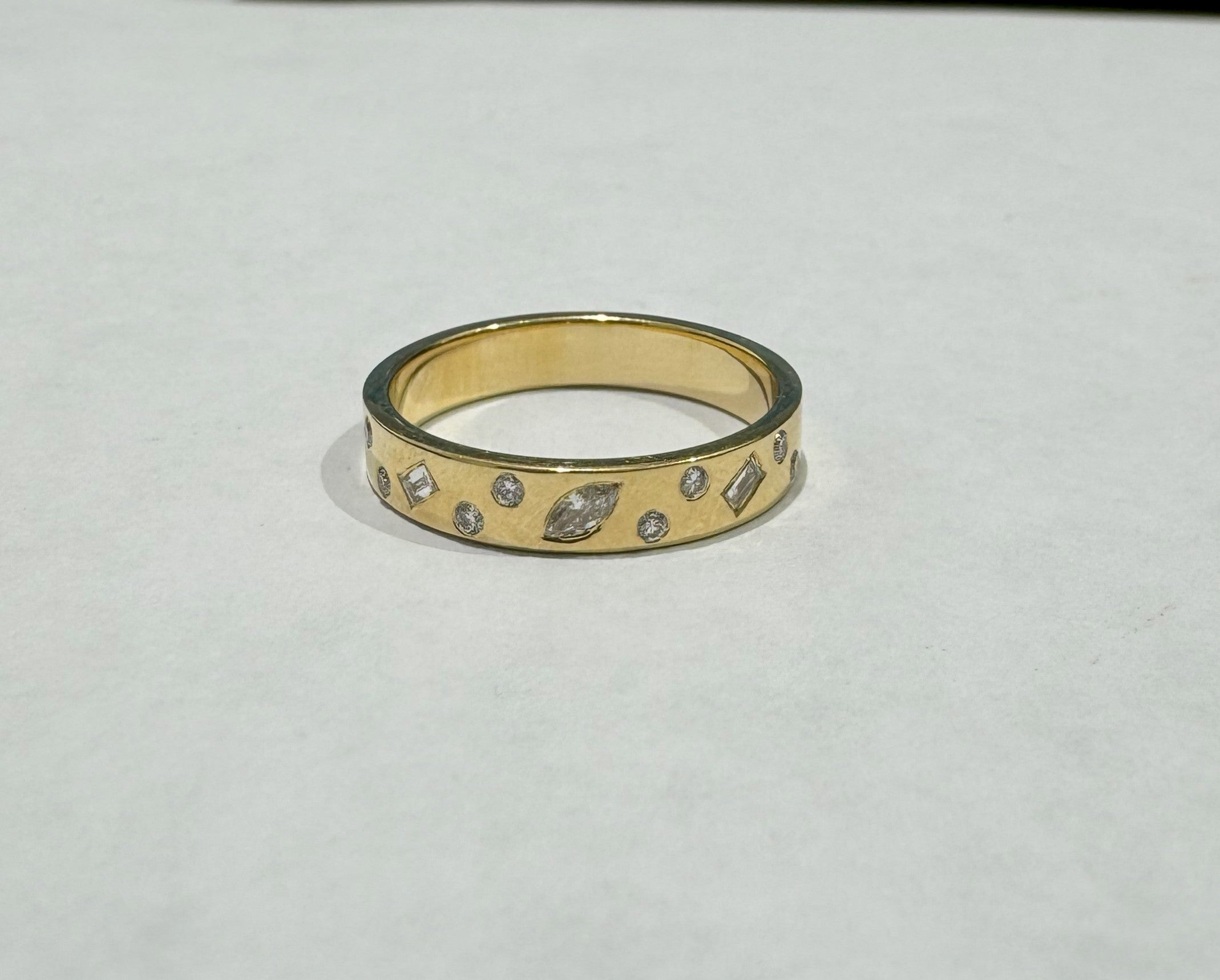 0.19 ct diamond 18k yellow gold ring