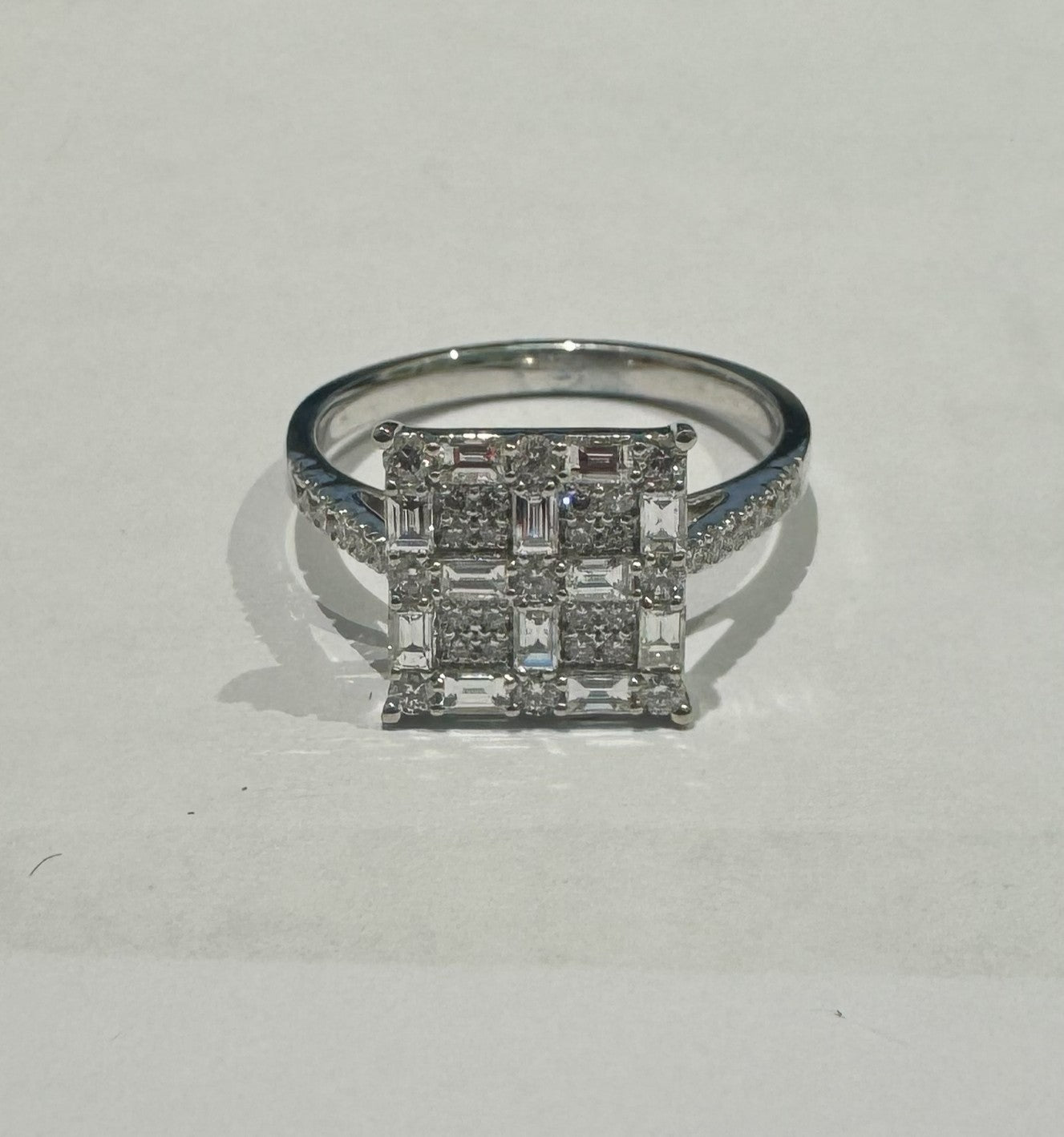 0.85 ct baguette cut diamond 18k white gold ring