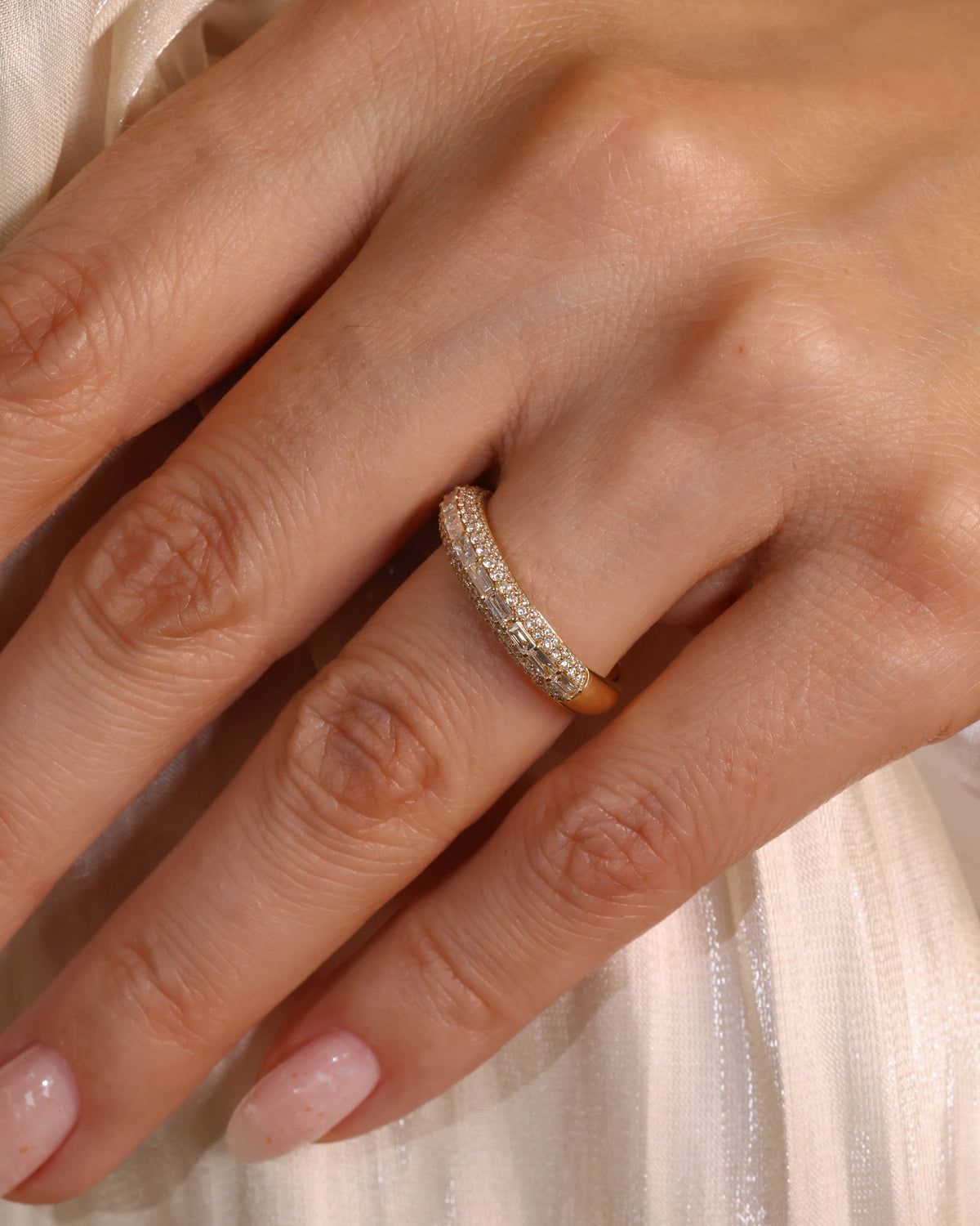 Curved Knife-Edge Diamond Ring in 18K Yellow Gold – view 2