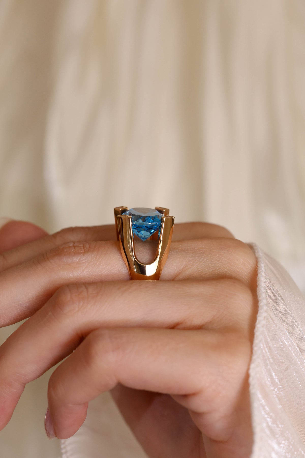 Oval Blue Topaz Statement Cocktail Ring in 18K Rose Gold – view 2