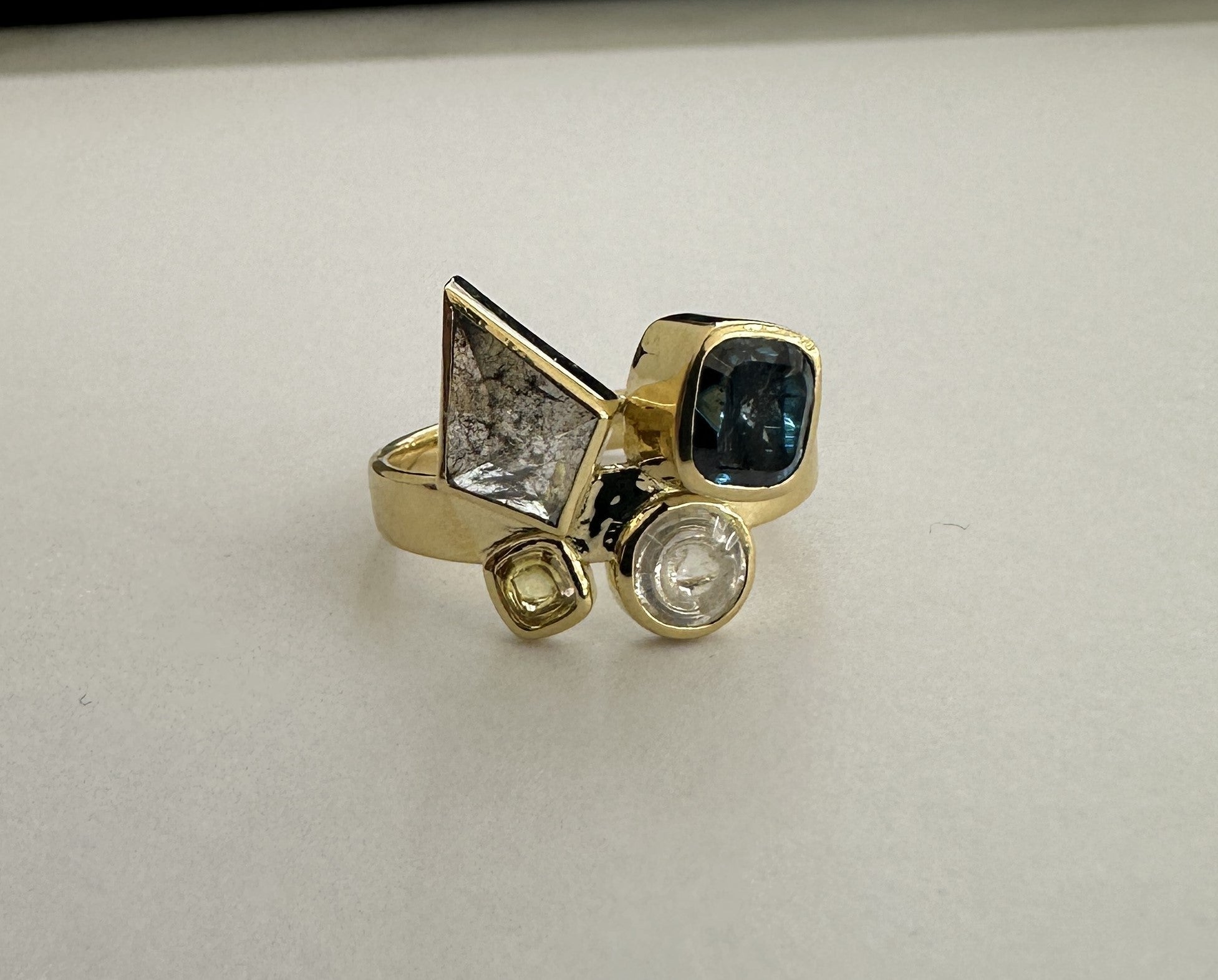 3.00 ct diamond 18k yellow gold ring