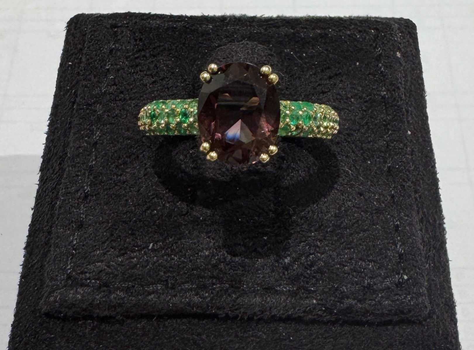 2.39 ct Amethyst and 0.58 ct Emerald Ring