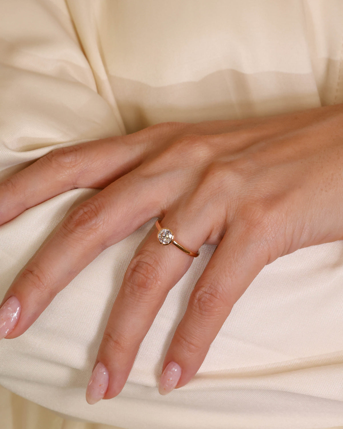 Round Diamond Bezel Ring in 18K Rose Gold, 0.70 ct