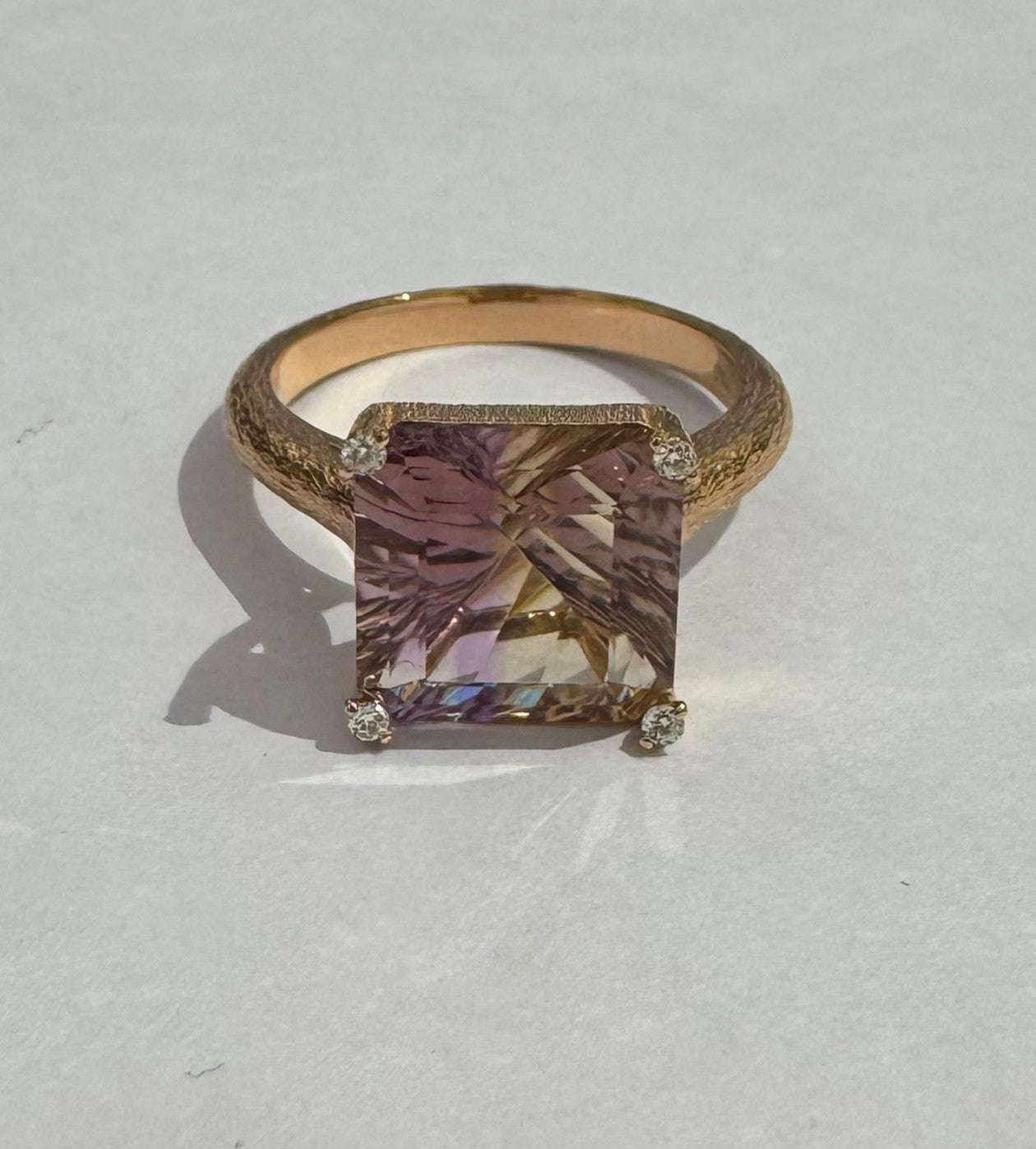 0.05 ct color stone and diamond 18k rose gold ring