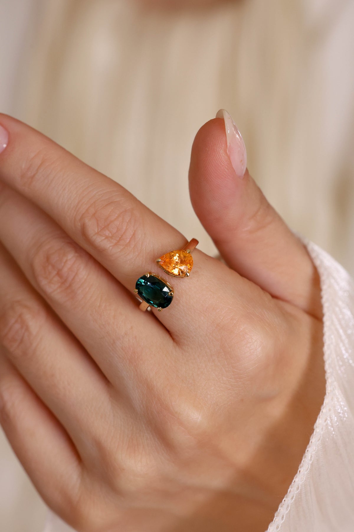 Color Stone Toi et Moi Ring in 18K Yellow Gold – view 2