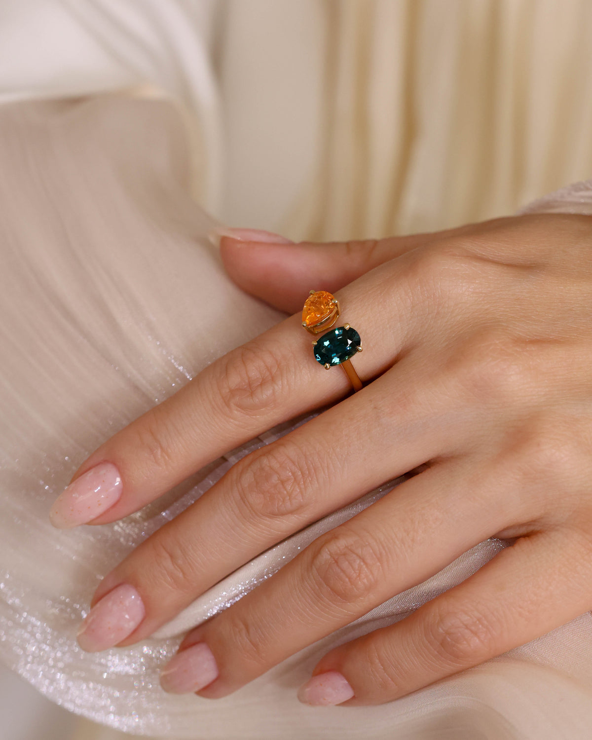 Color Stone Toi et Moi Ring in 18K Yellow Gold, 1.76 ct