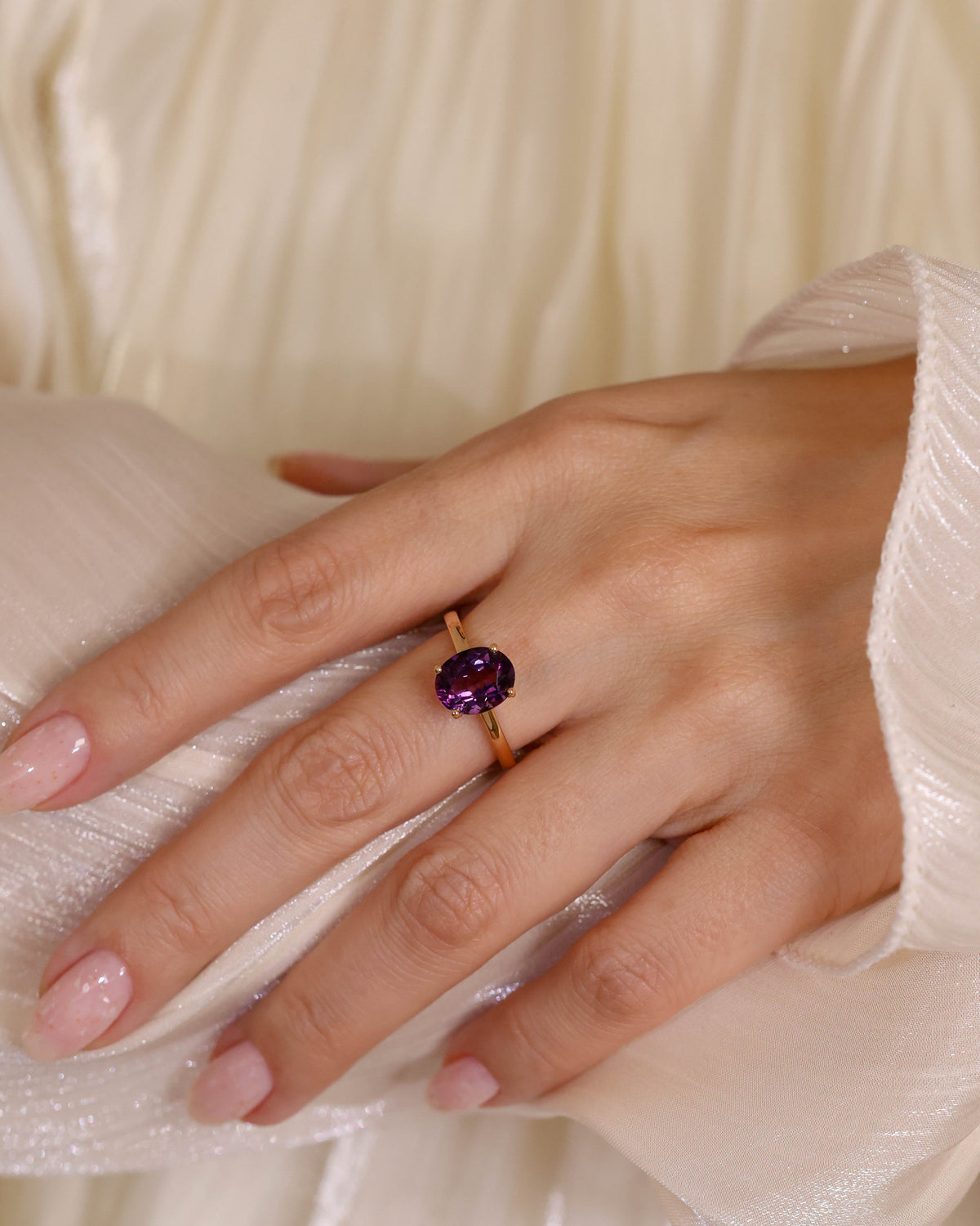 Amethyst Solitaire Ring in 18K Rose Gold, 2.66 ct