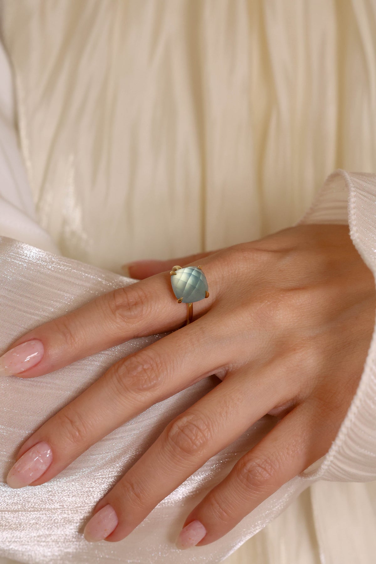 Mint Quartz Statement Ring in 18K Yellow Gold – view 2