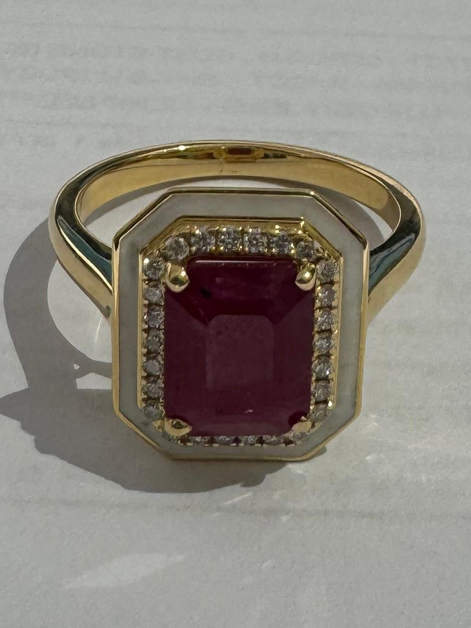 0.16 ct color stone and diamond 18k yellow gold ring