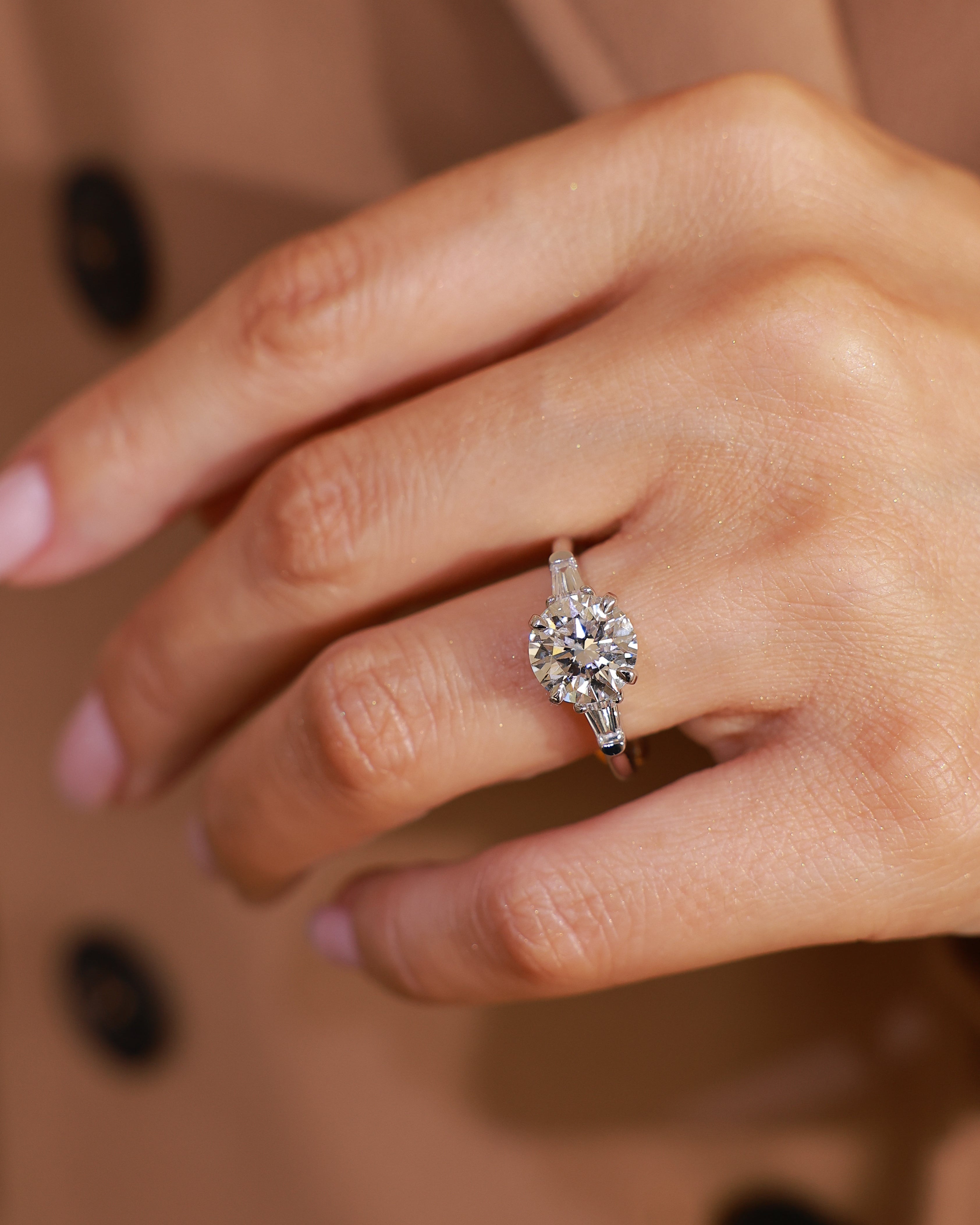 AURA RING - ROUND CUT 3,15 ct.