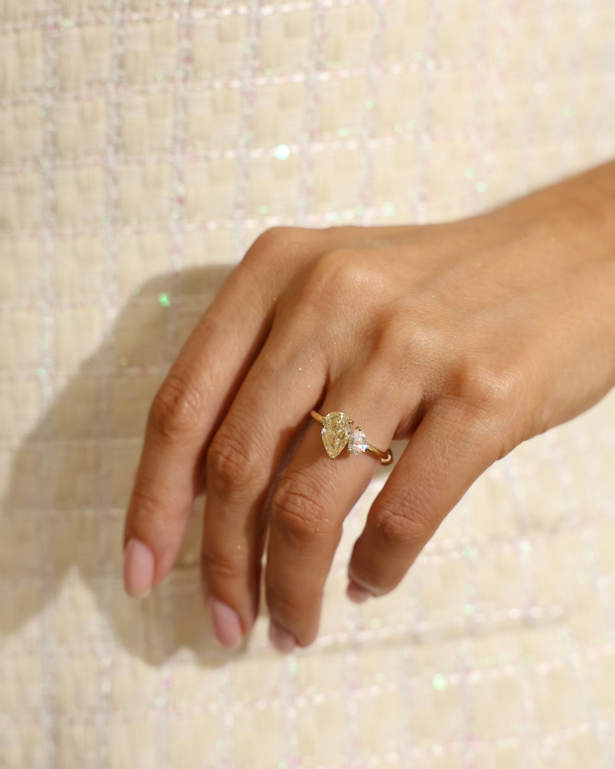 Toi et Moi Ring Pear Cut 2.40 ct in 18K Yellow Gold – view 2