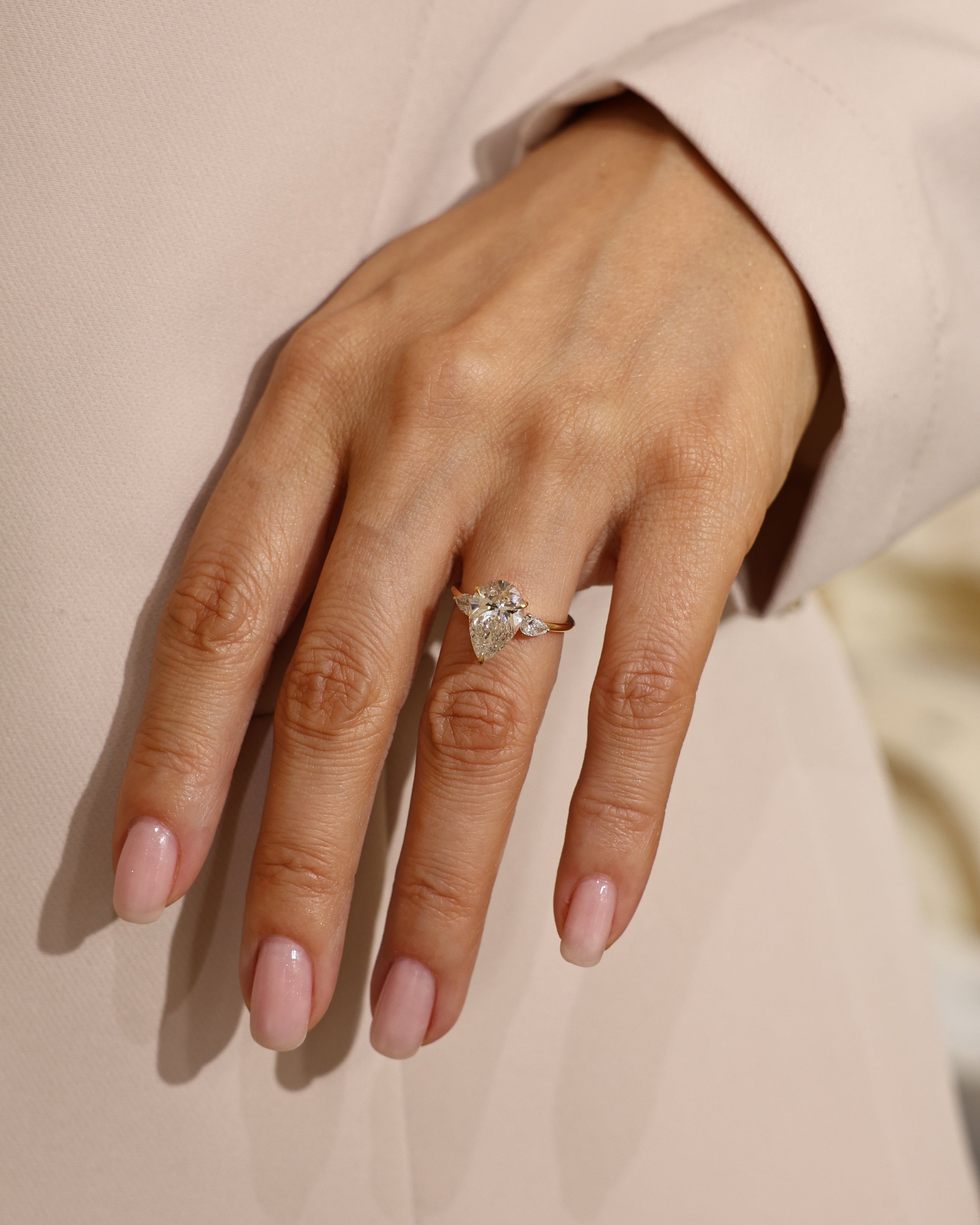 GRACE RING - PEAR CUT 2,82 ct.