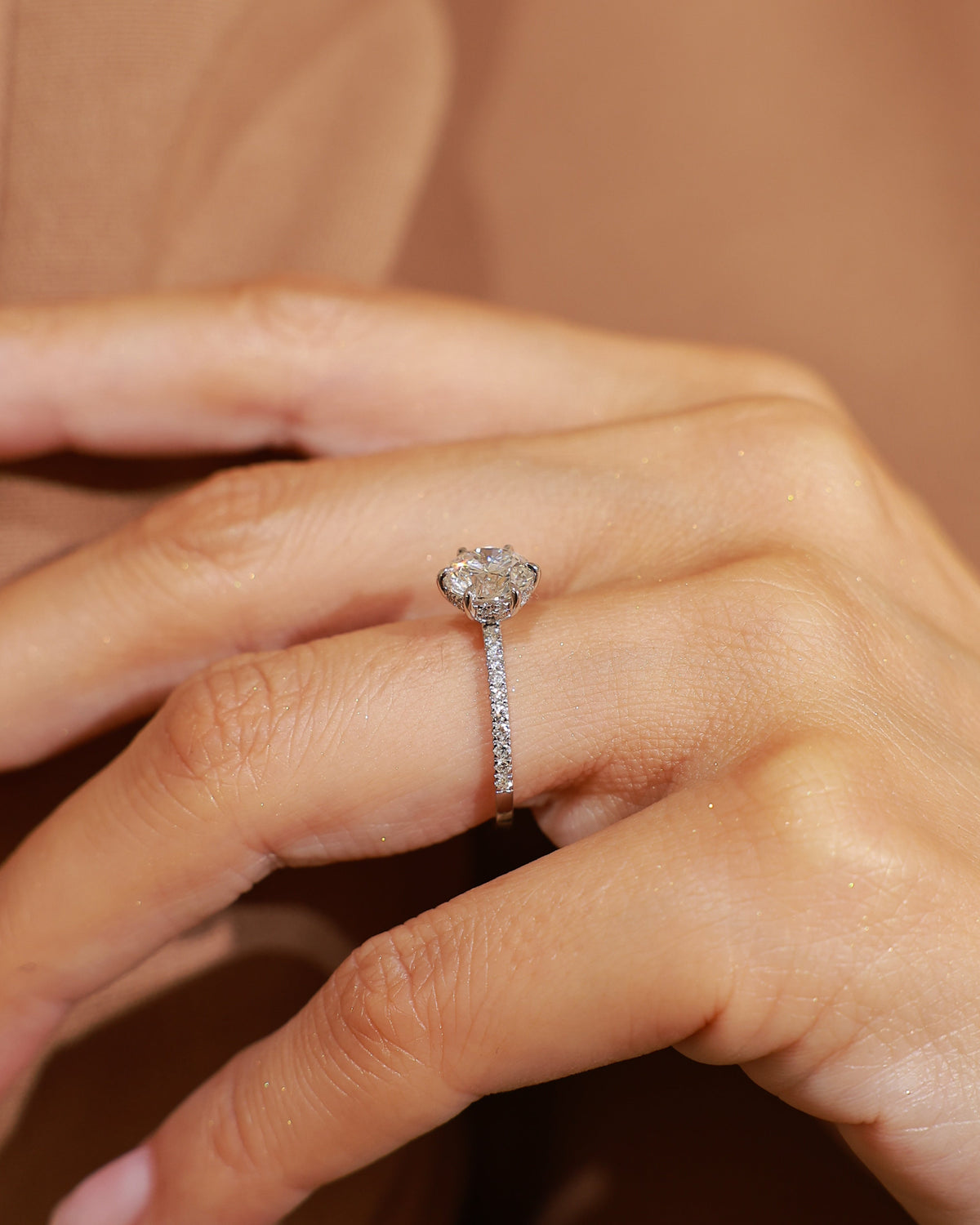 Aura Ring – Round Cut 1.50 ct in 18K White Gold – view 2