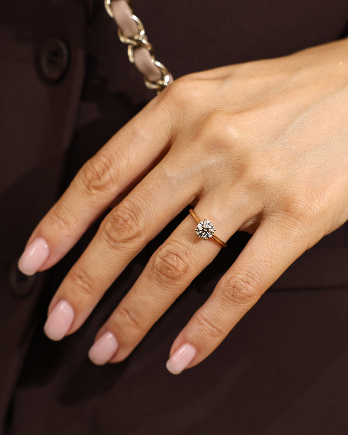 Aura Ring – Round Cut 1.0 ct in 18K Yellow Gold – view 2