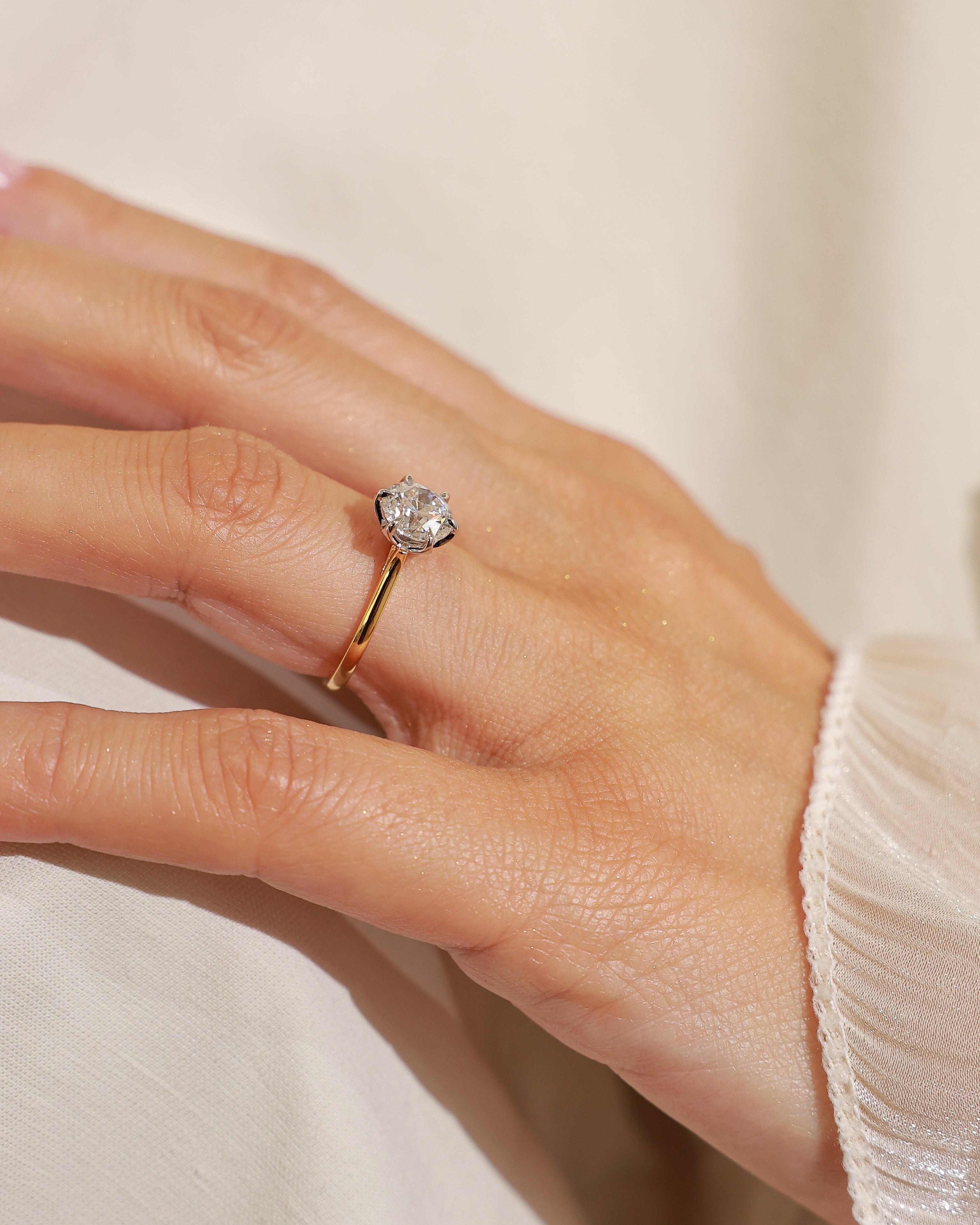 AURA RING - ROUND CUT 1.50 CT