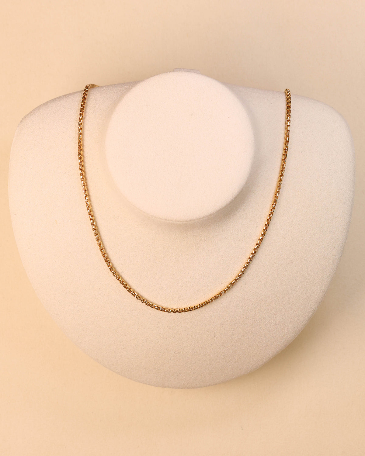 Gold Box Chain Necklace on display – GNK00014