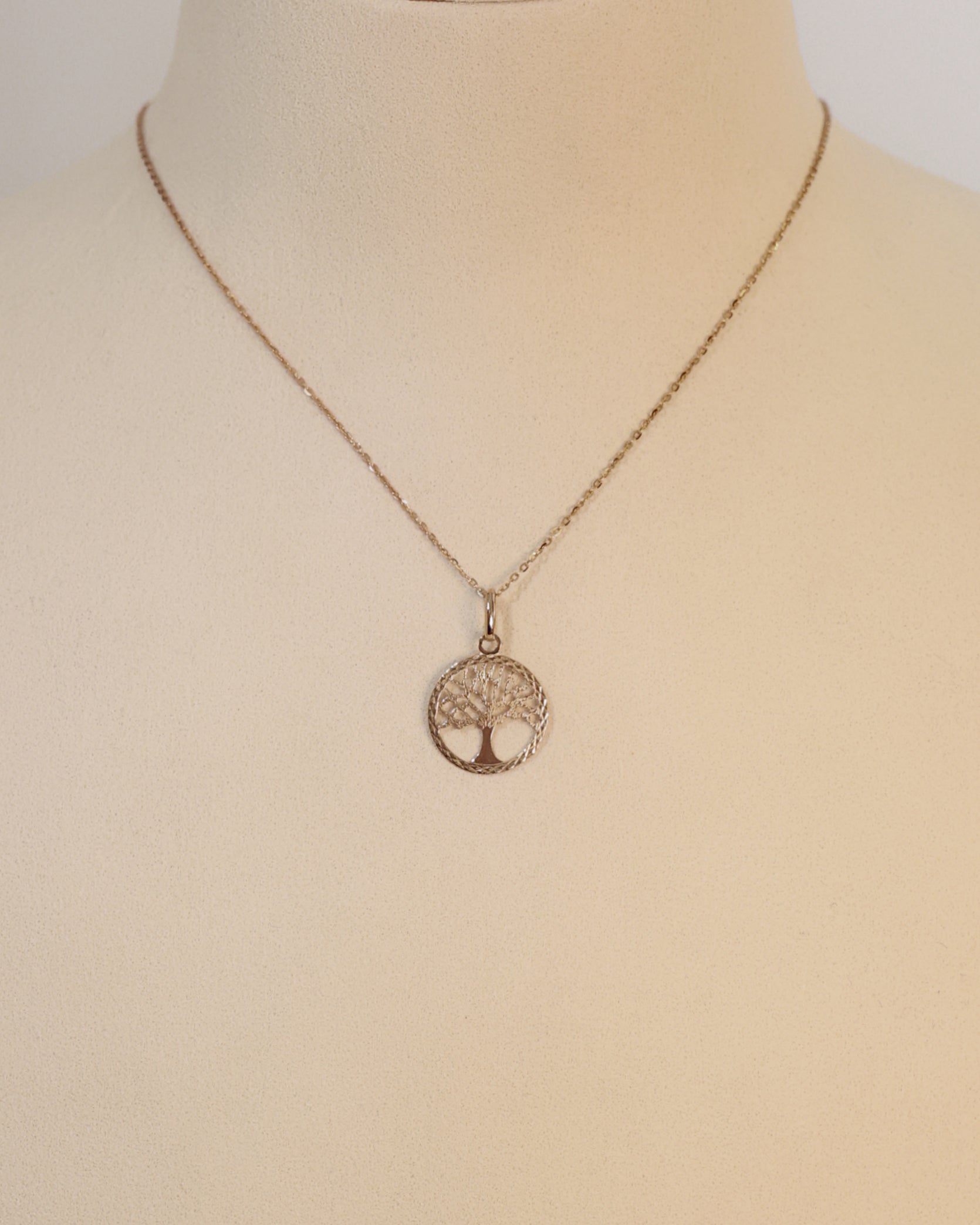 TREE OF LIFE PENDANT IN 18K YELLOW GOLD