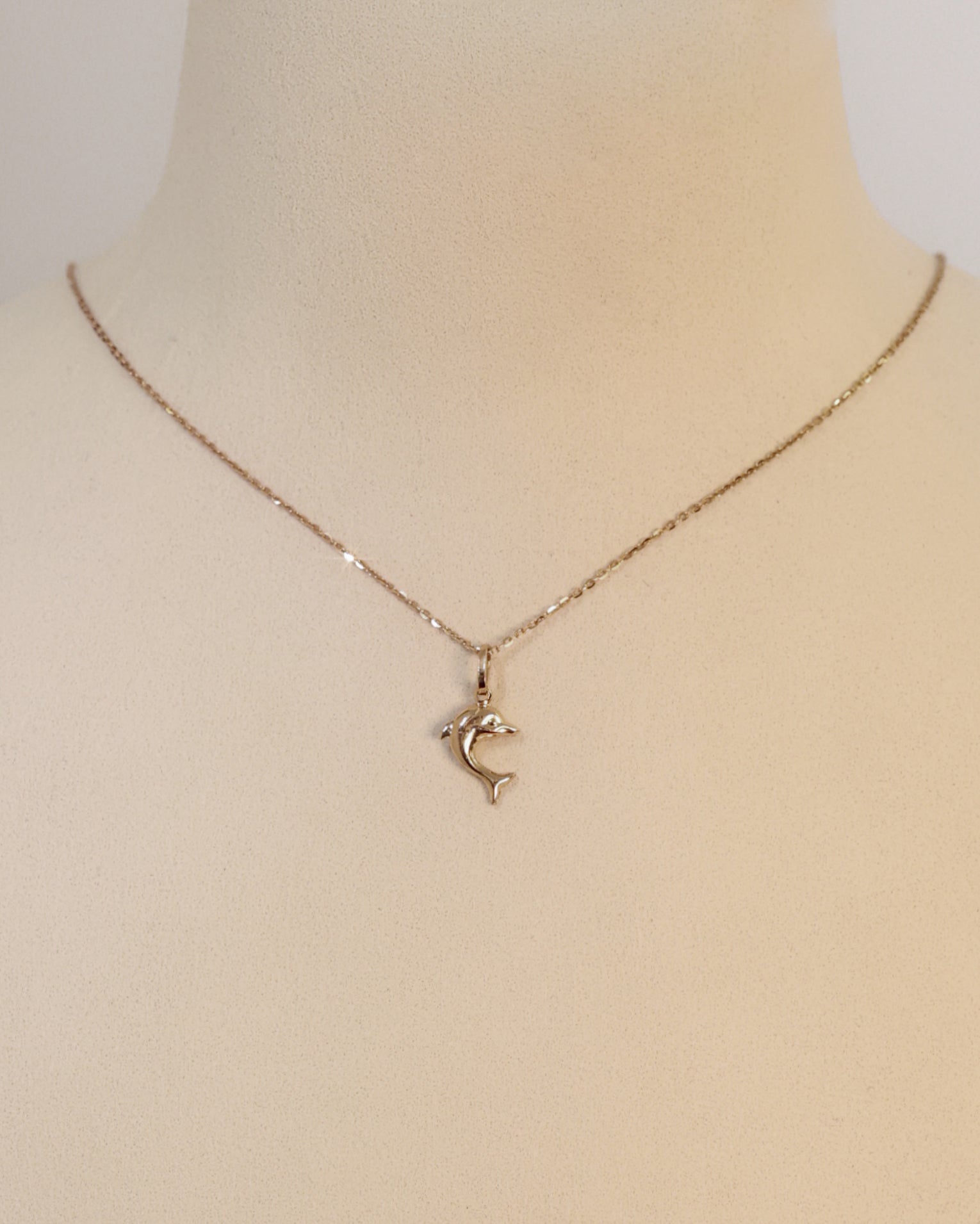 GOLD DOLPHIN PENDANT