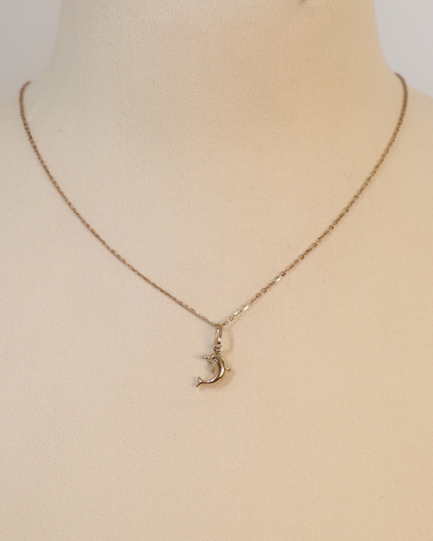 GOLD DOLPHIN PENDANT
