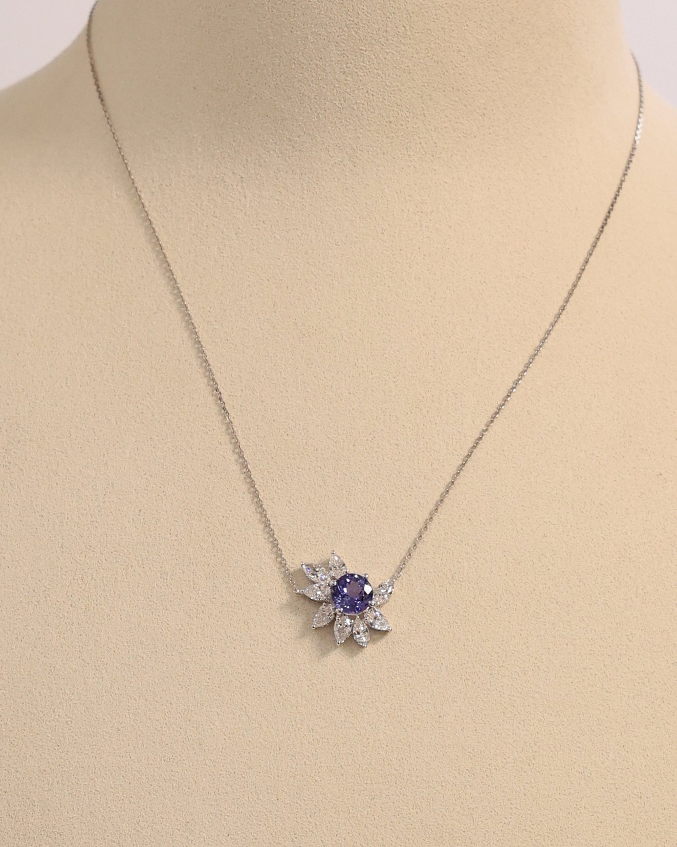 TANZANITE NECKLACE LAB-GROWN DIAMOND