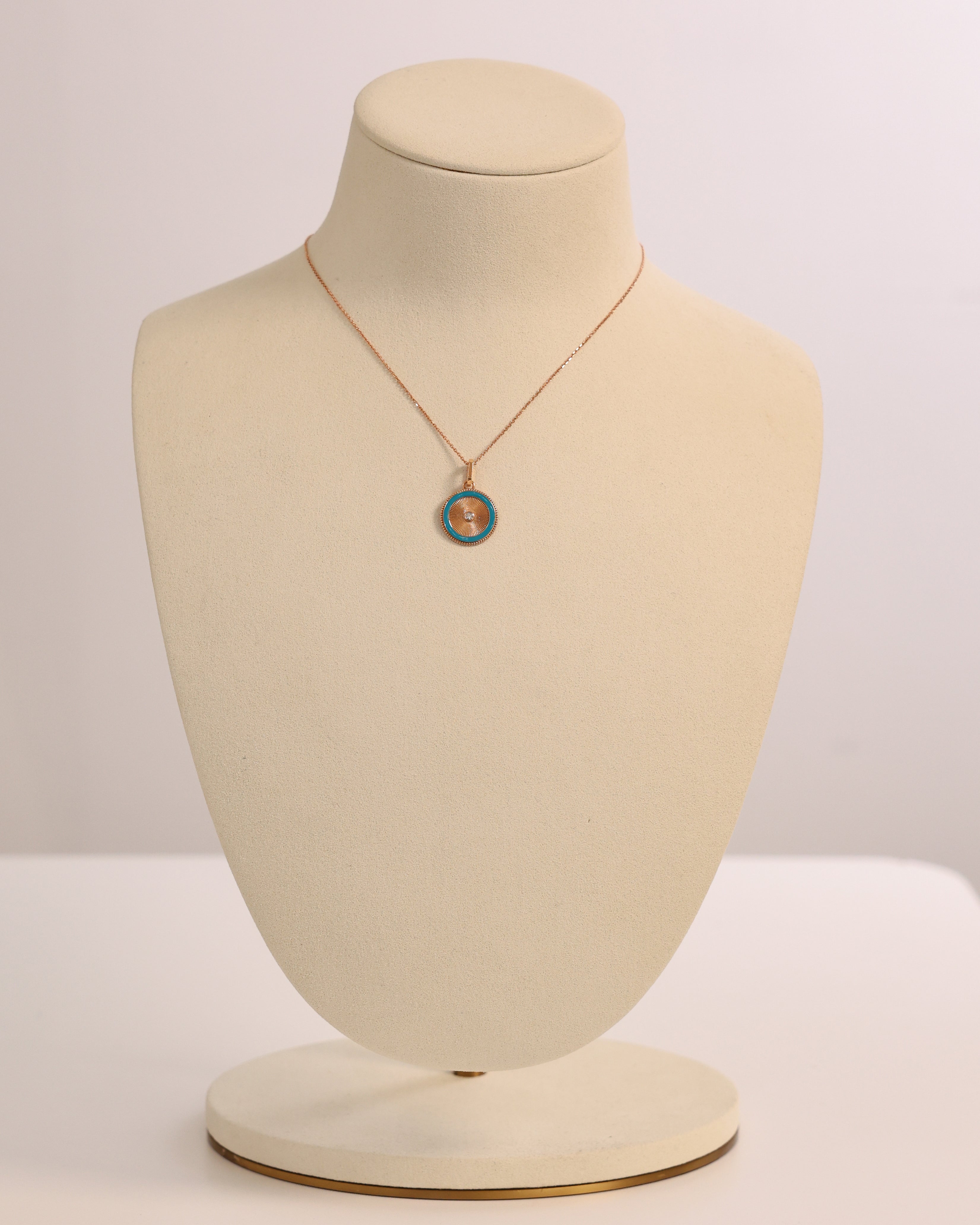 CIRCLE ENAMEL NECKLACE