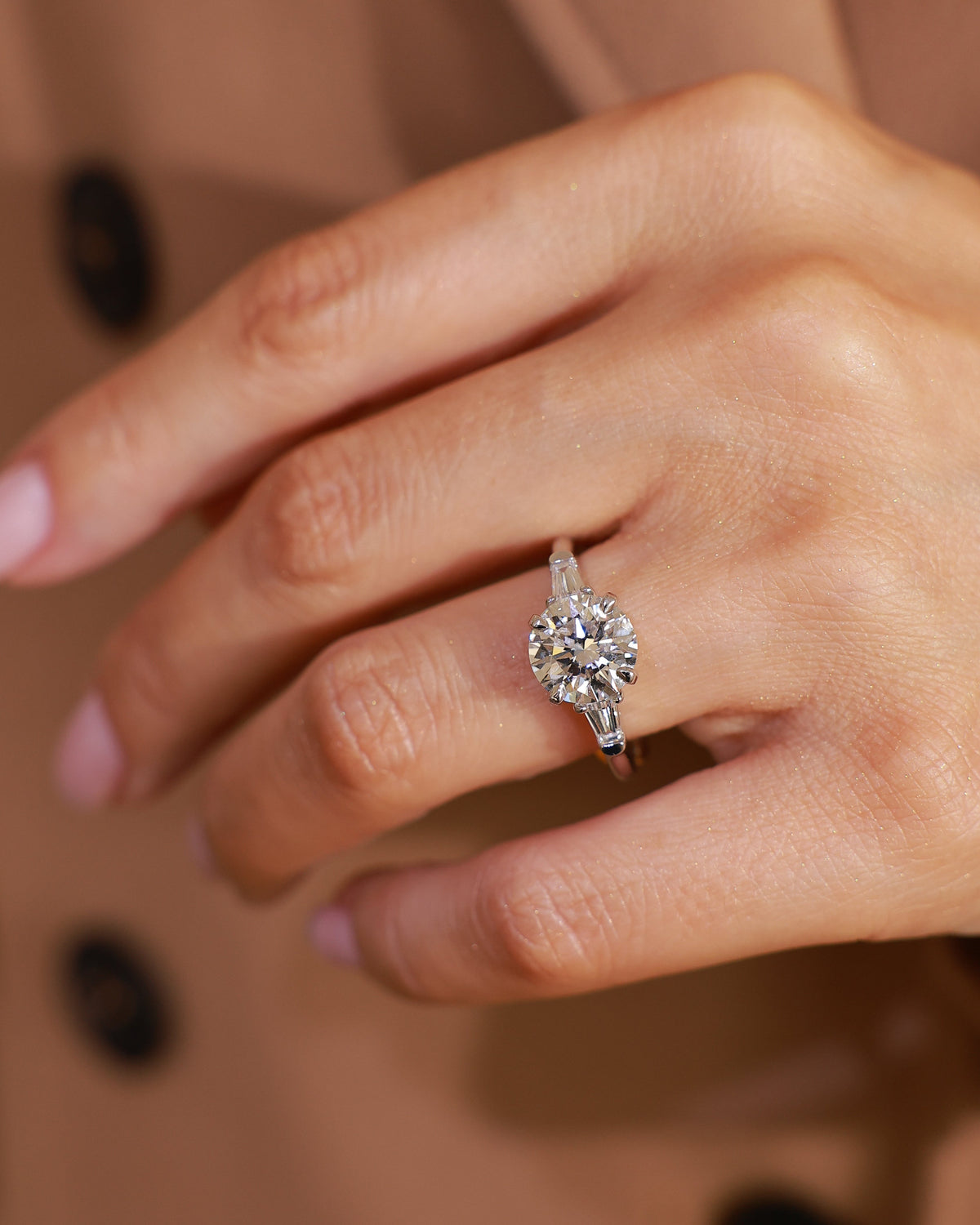 Round lab-grown diamond engagement ring in 18K white gold